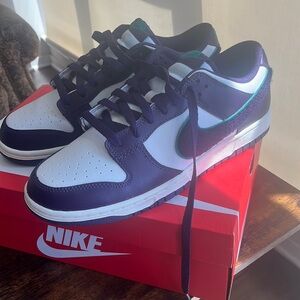 Nike dunk low chenille purple size 10 mens 11.5 womens